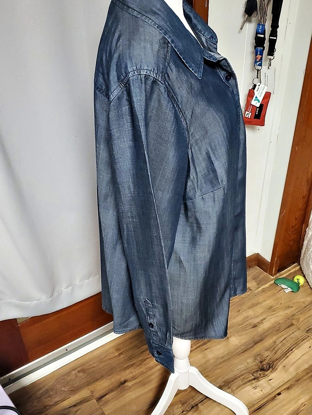 Liz Claiborne Denim Tunic Shirt Button Down Blue Size 0X NWT - Picture 6 of 12